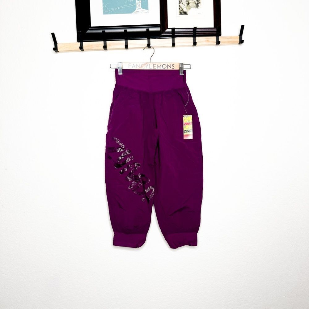 Zumba NWT! Women's Feelin’ It Cargo Capri Plum Relaxed Fit Dance Pants Size S